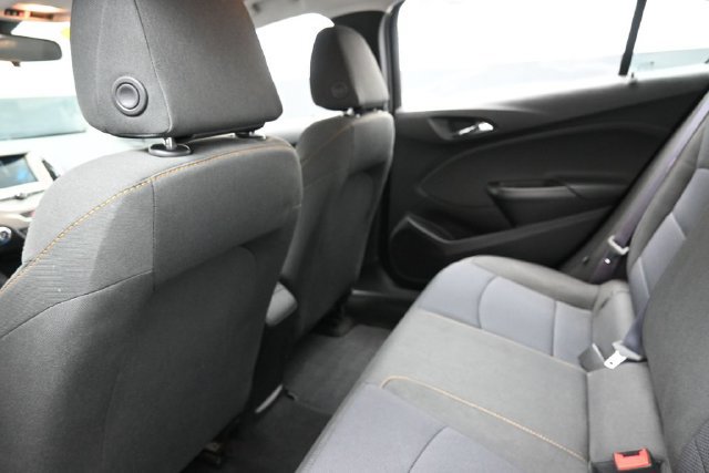 Used 2017 Chevrolet Cruze LS FWD image 24