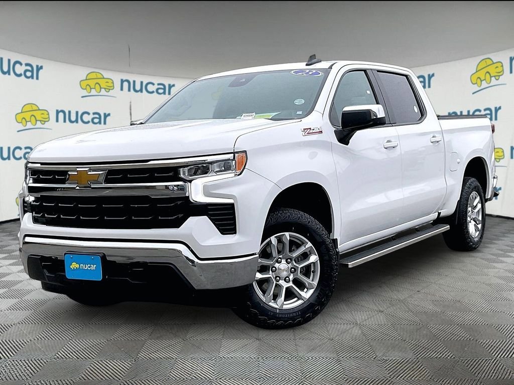 Used 2023 Chevrolet Silverado 1500 LT AWD/4WD image 3