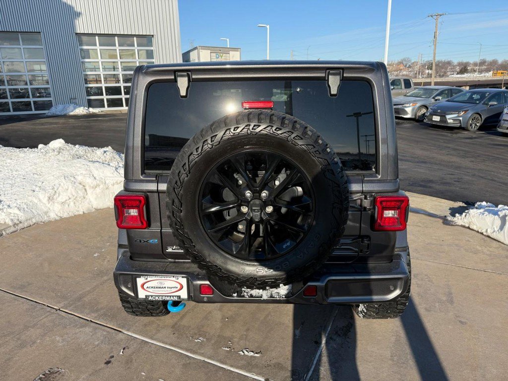 Used 2021 Jeep Wrangler Unlimited Sahara image 8