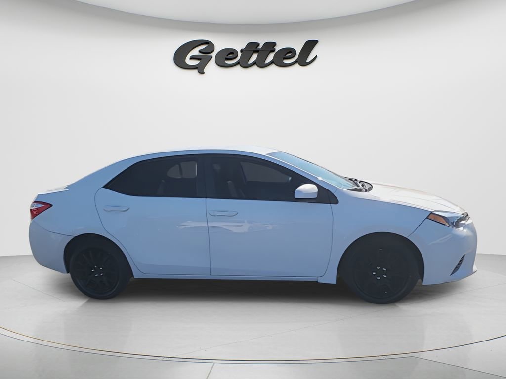 Used 2016 Toyota Corolla LE image 6