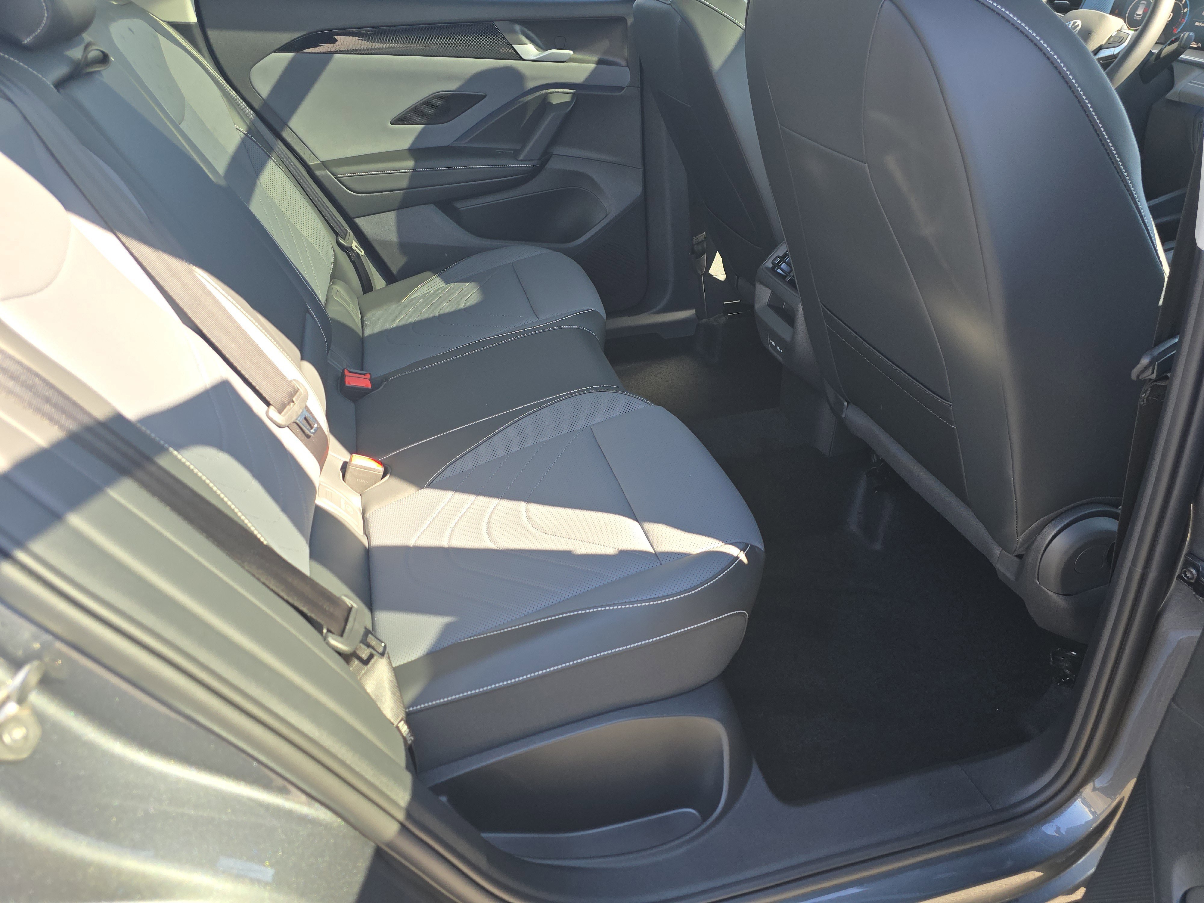 New 2026 Volkswagen Tiguan SE image 17