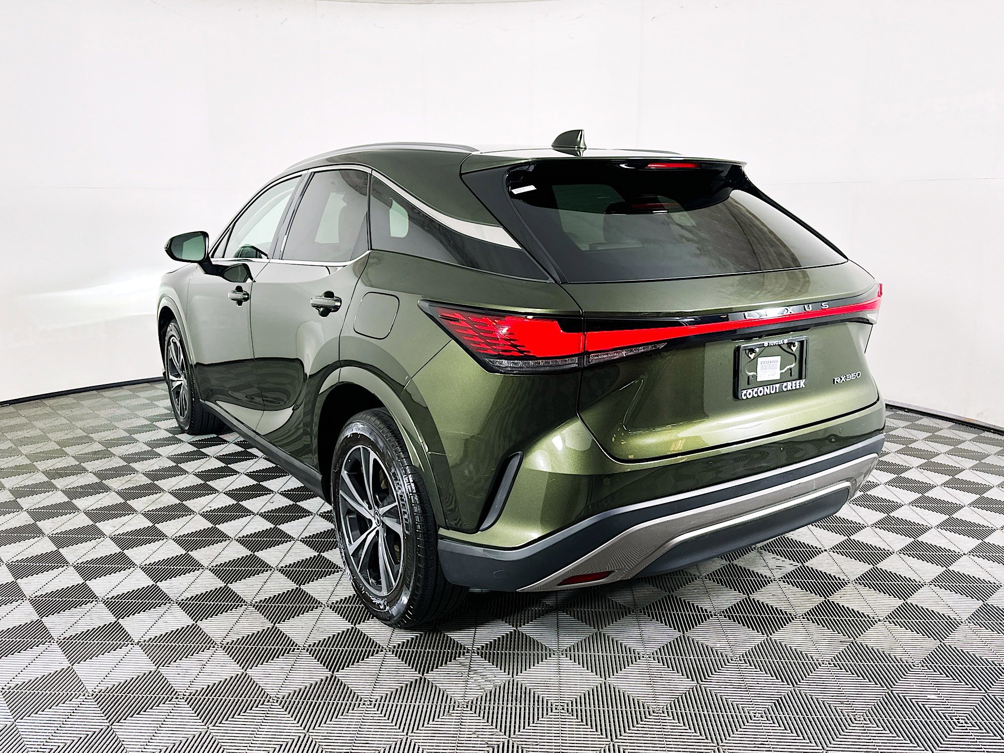 Used 2023 Lexus RX 350 Premium w/ Cold Area Package FWD image 5
