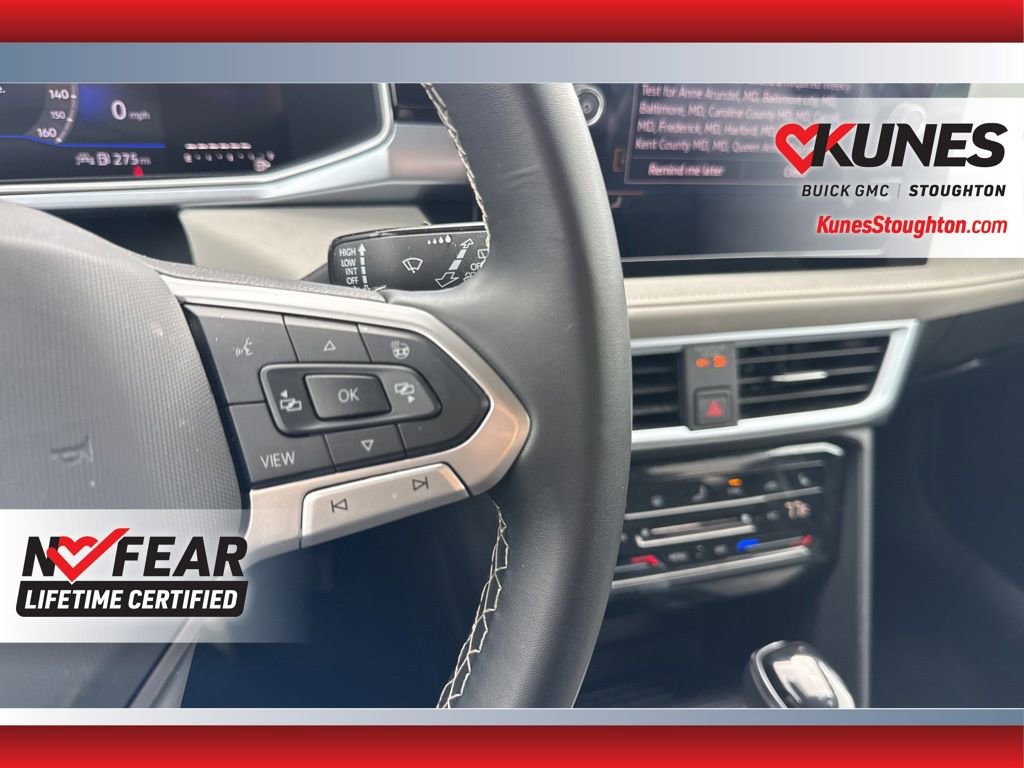 Used 2025 Volkswagen Taos SE AWD/4WD image 27