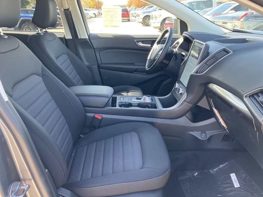 New 2024 Ford Edge SE AWD/4WD image 26