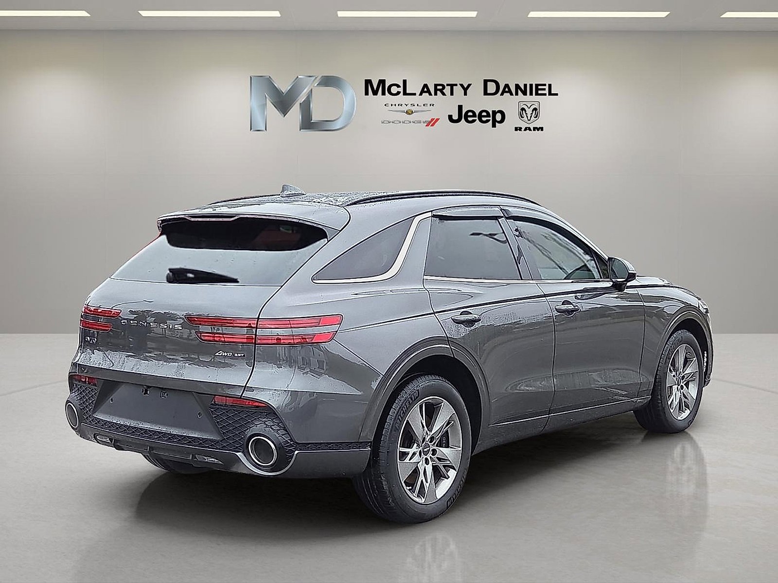 Used 2024 Genesis GV70 3.5T Sport image 5