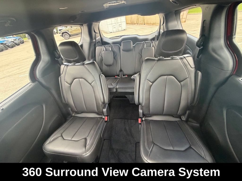 New 2027 Chrysler Pacifica Select w/ Family Tech Group FWD image 26