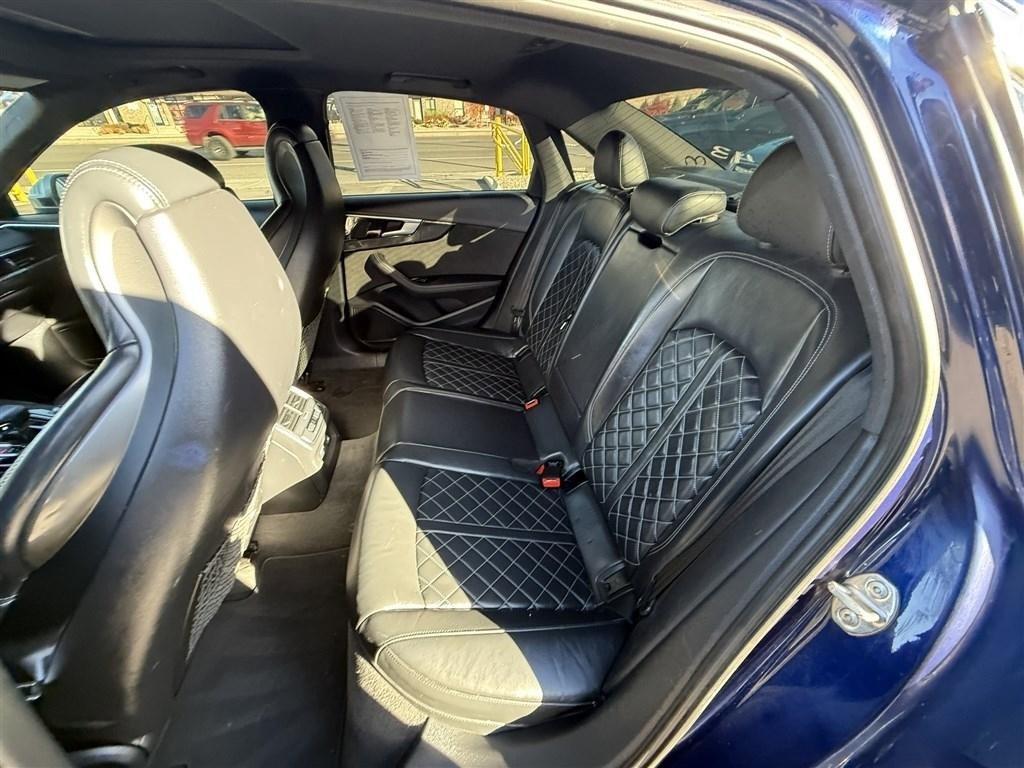 Used 2021 Audi S4 Premium Plus w/ Premium Plus Package AWD/4WD image 19