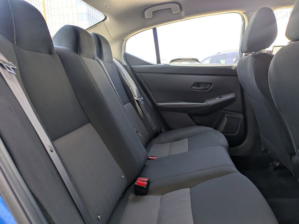 Used 2025 Nissan Sentra SV FWD image 28