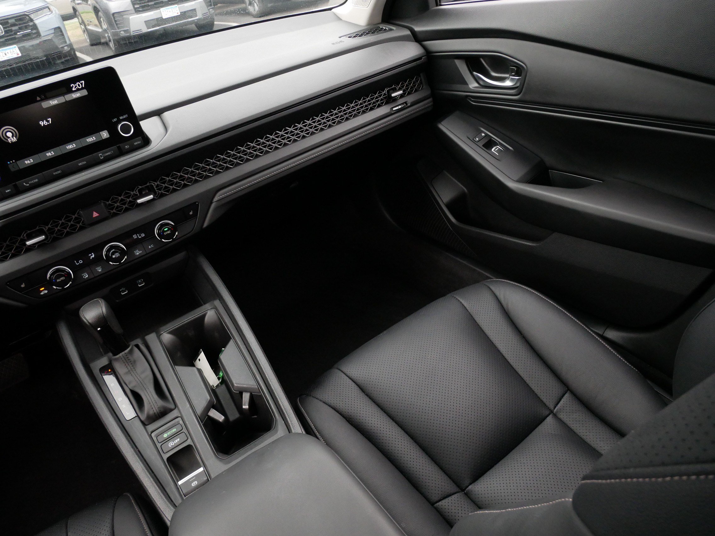 Used 2024 Honda Accord EX image 11