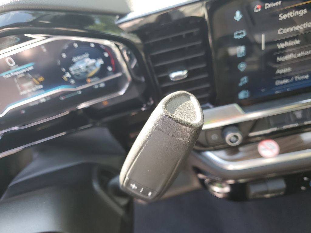 Used 2025 Chevrolet Silverado 2500 LT w/ Convenience Package image 23