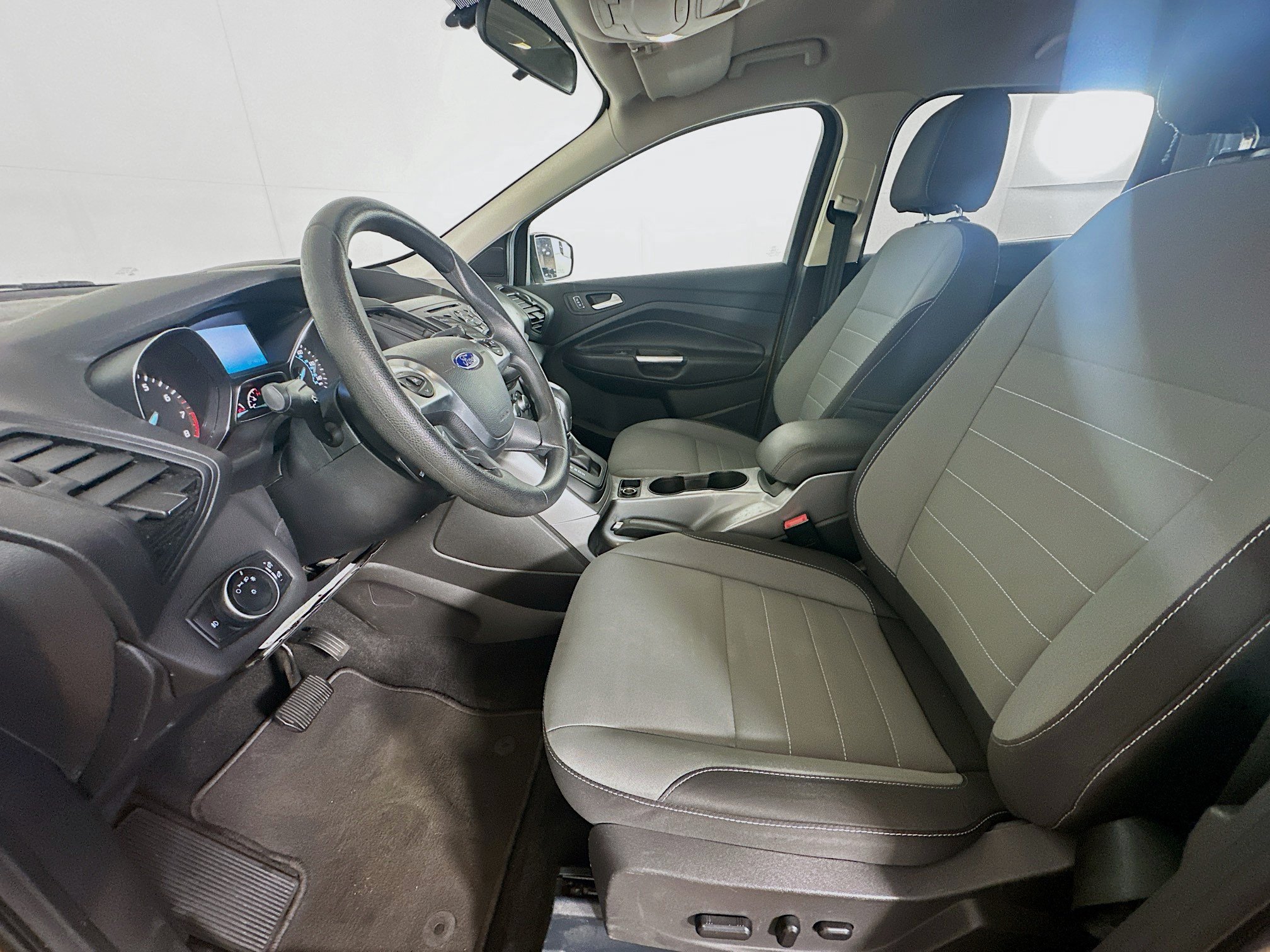 Used 2016 Ford Escape SE FWD image 13