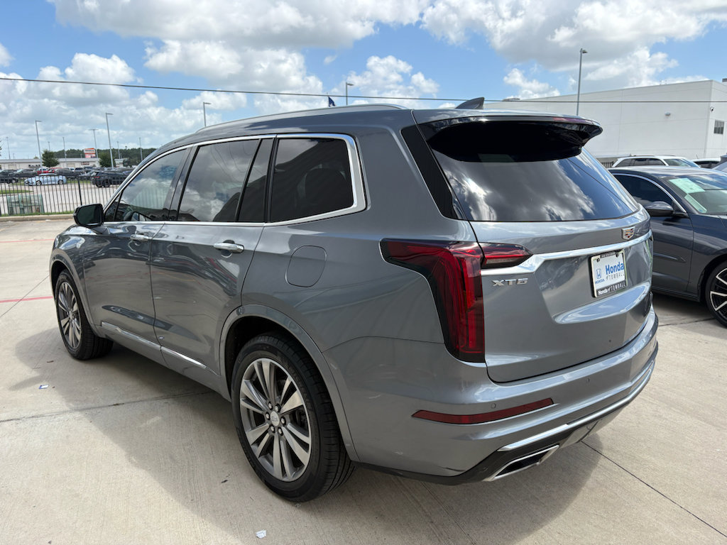 Used 2021 Cadillac XT6 Premium Luxury FWD image 6