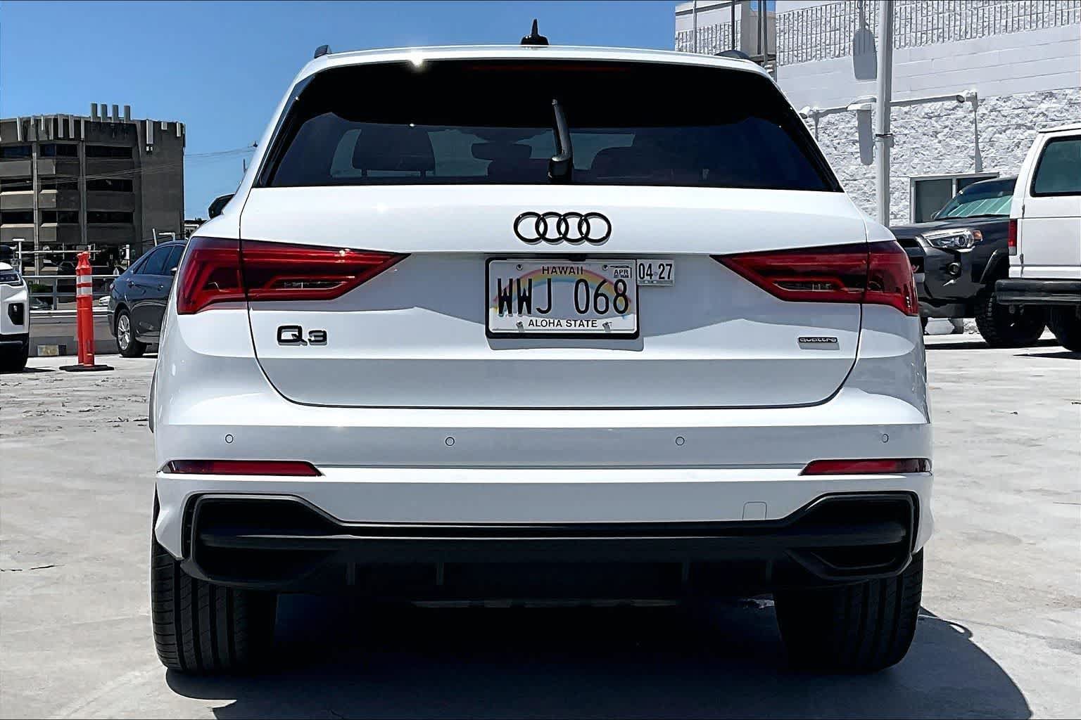 Used 2023 Audi Q3 2.0T Premium Plus w/ Premium Plus Package AWD/4WD image 5