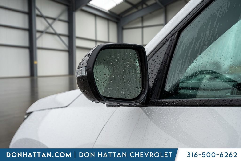 New 2026 Chevrolet Traverse LT w/ Midnight/Sport Edition image 28