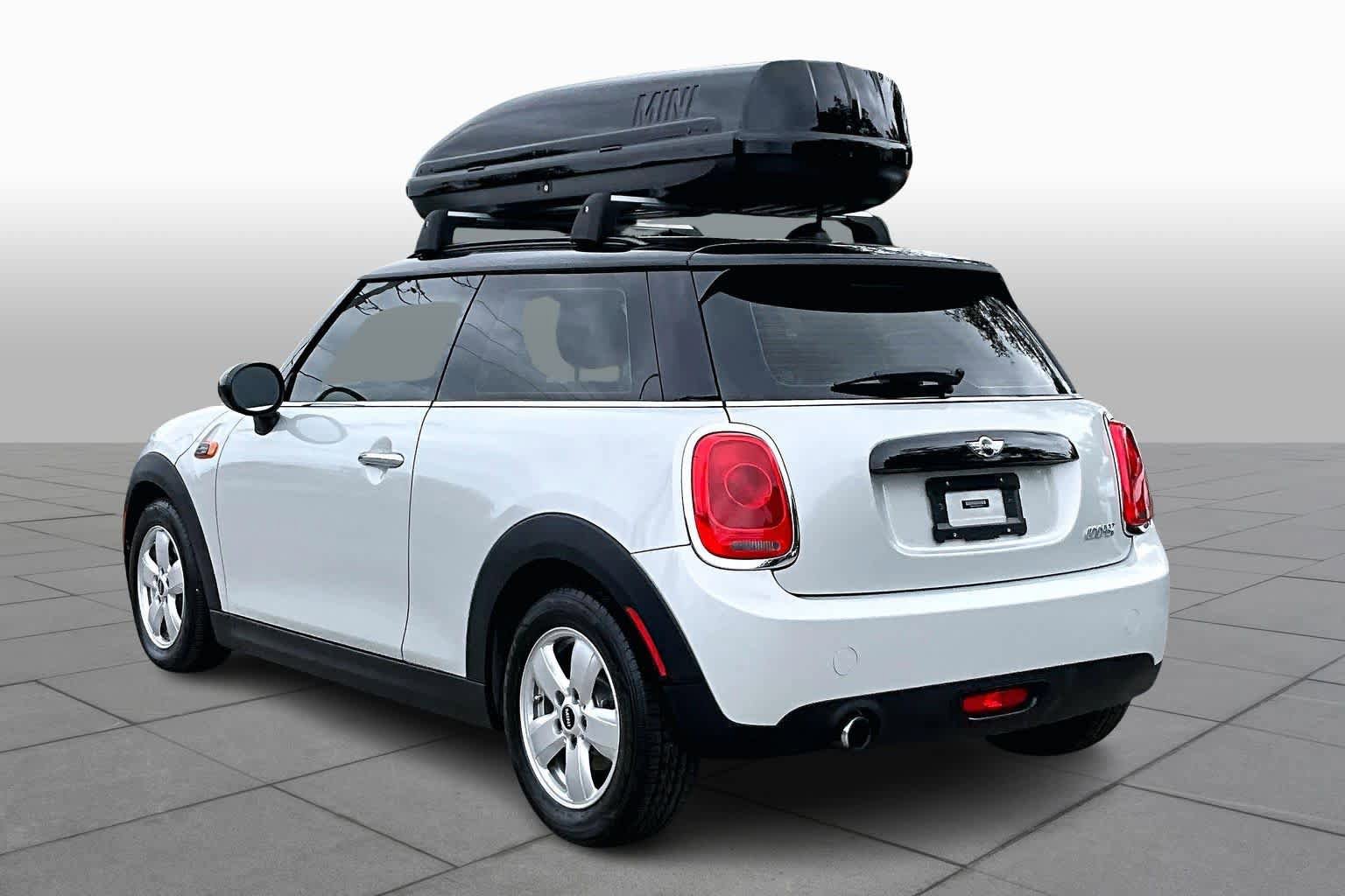 Used 2016 MINI Cooper 2-Door Hardtop image 12