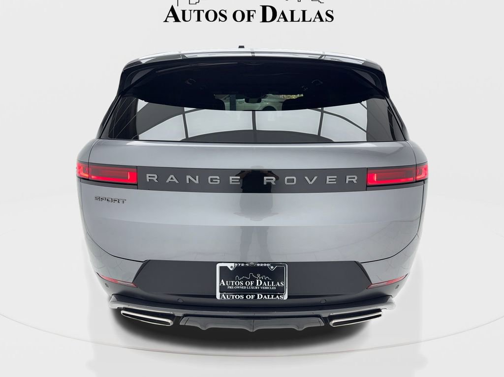 Used 2024 Land Rover Range Rover Sport SE image 11