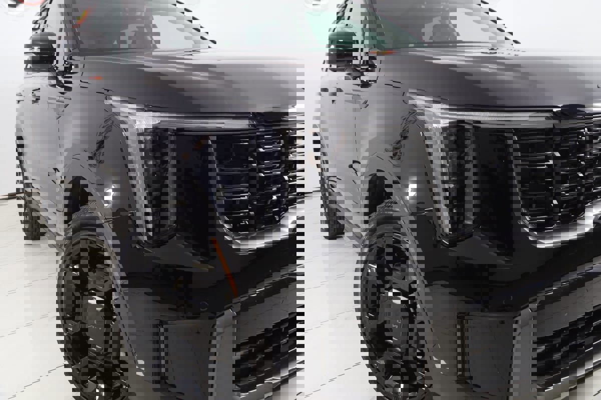 Used 2025 Kia Sorento SX image 17