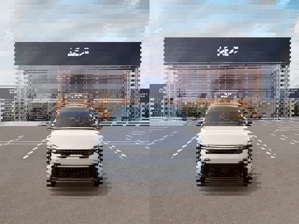 New 2026 Kia K4 GT-Line image 2