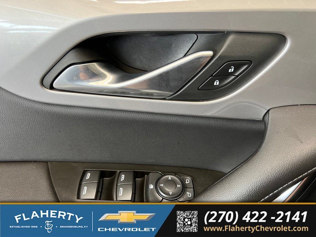 Used 2022 Chevrolet Blazer LT FWD image 21