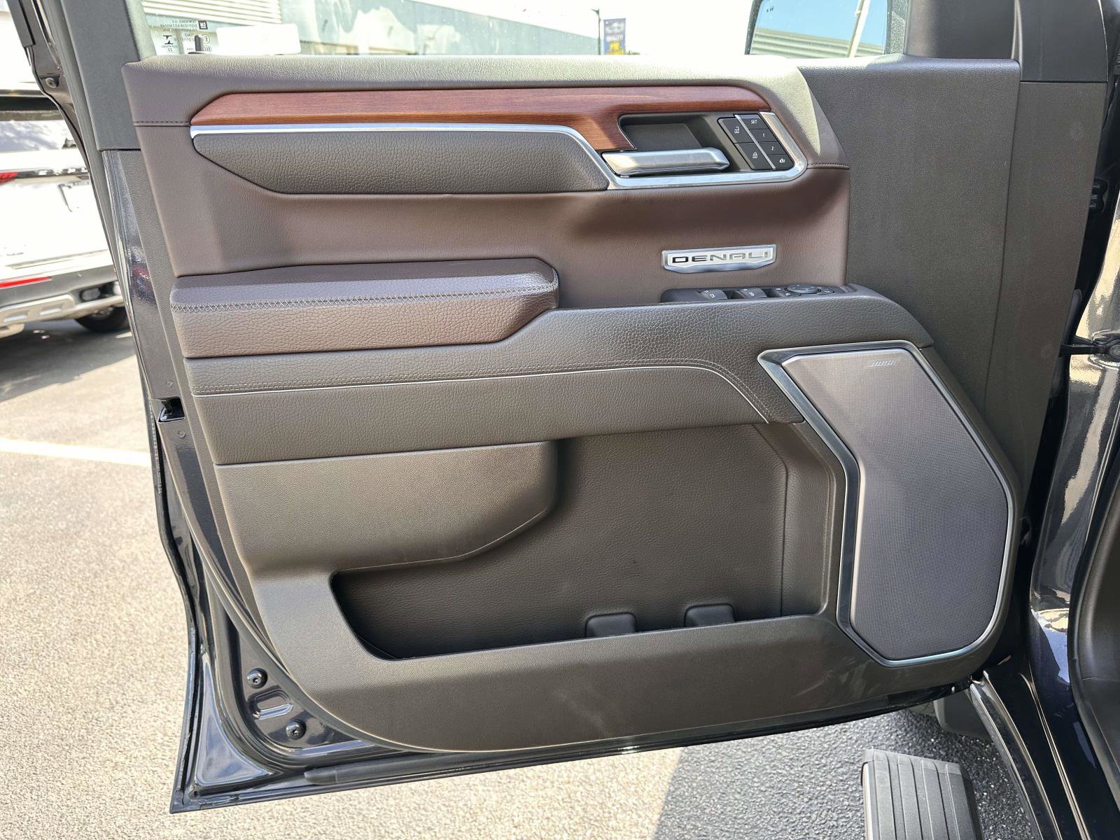 Used 2023 GMC Sierra 1500 Denali w/ Denali Reserve Package image 8