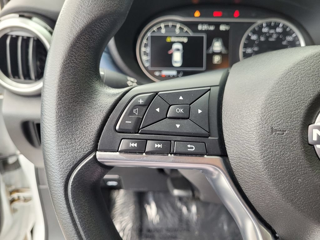 Used 2025 Nissan Versa SV FWD image 22