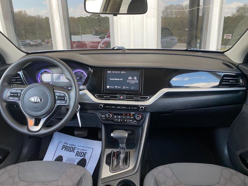 Used 2021 Kia Niro LX image 20