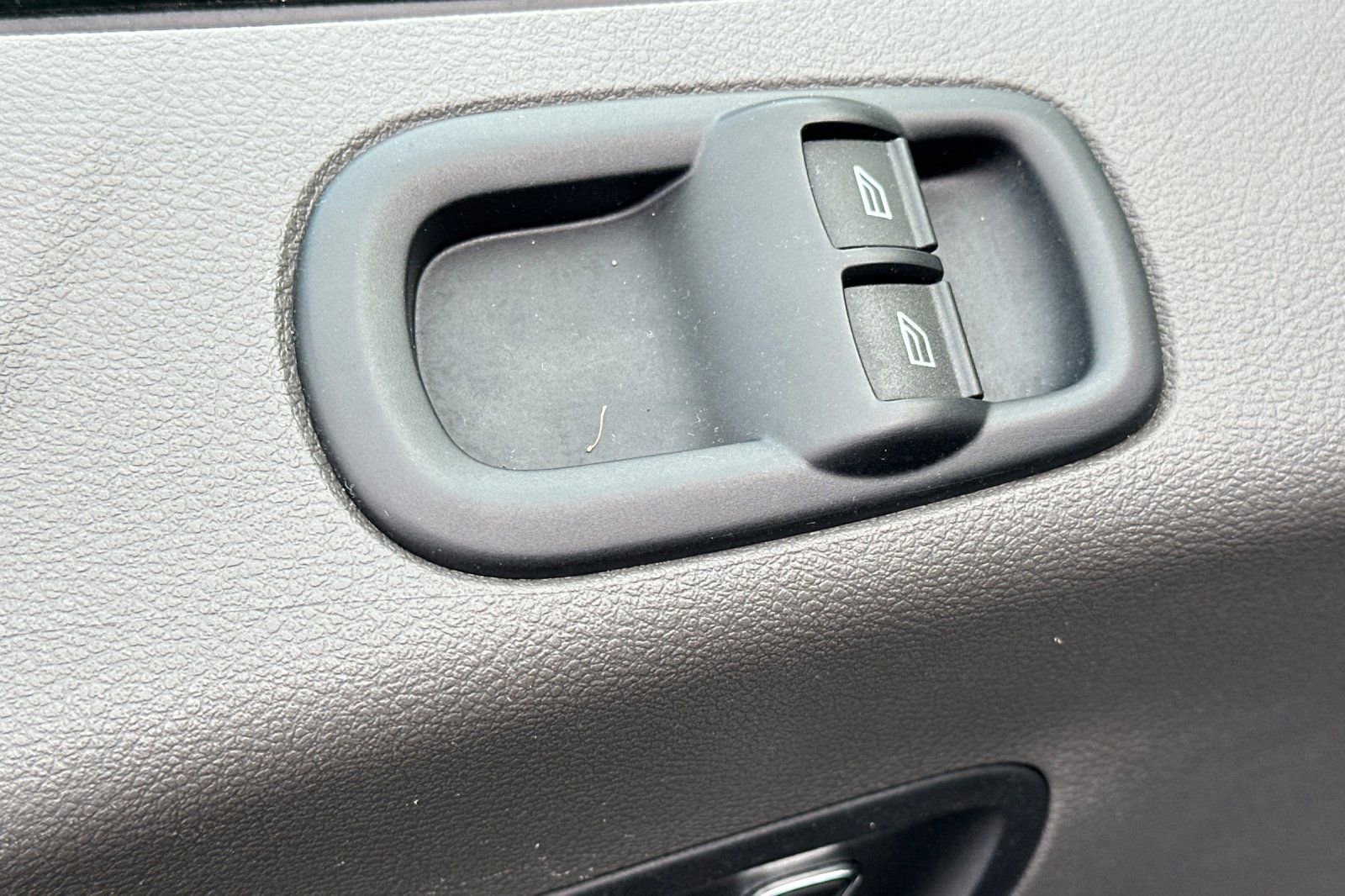 Used 2023 Ford Transit 350 XLT image 13