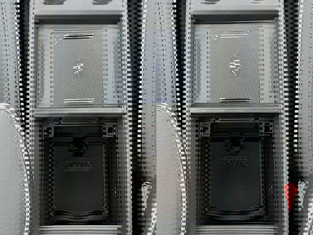 New 2026 Honda Odyssey Touring image 13