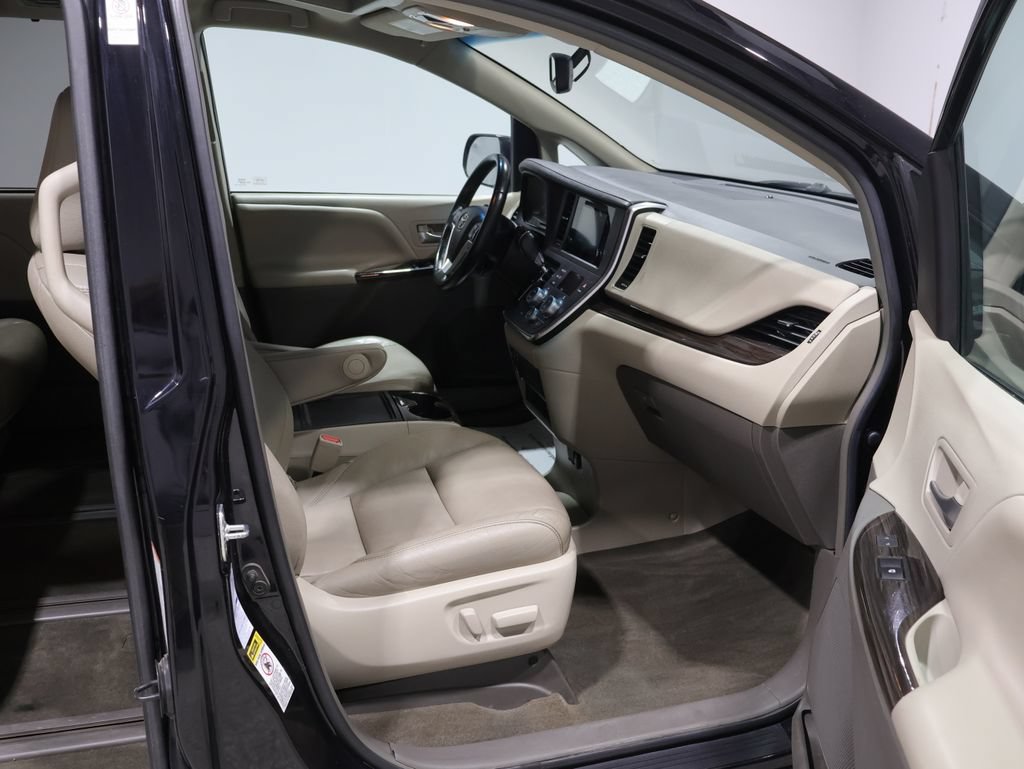 Used 2025 Hyundai Santa Fe Calligraphy AWD/4WD image 22