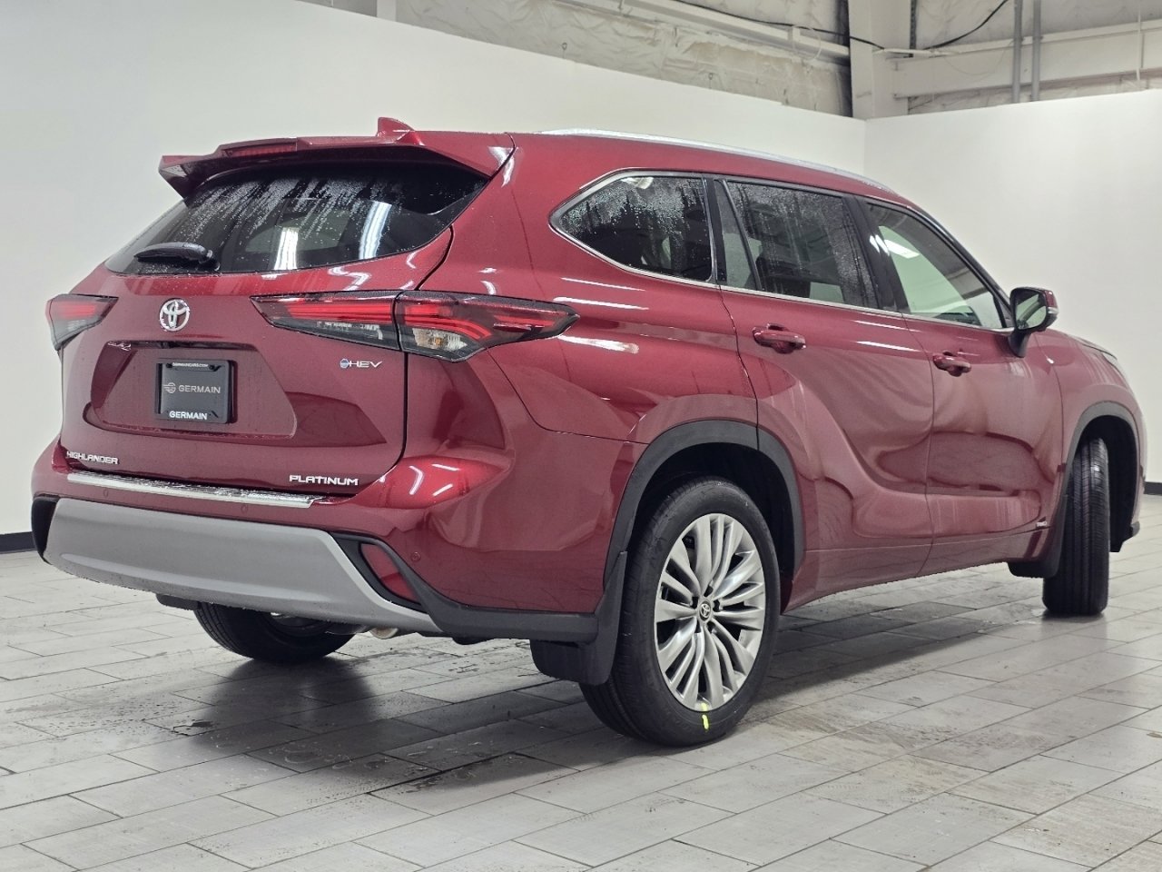 New 2026 Toyota Highlander Platinum image 16