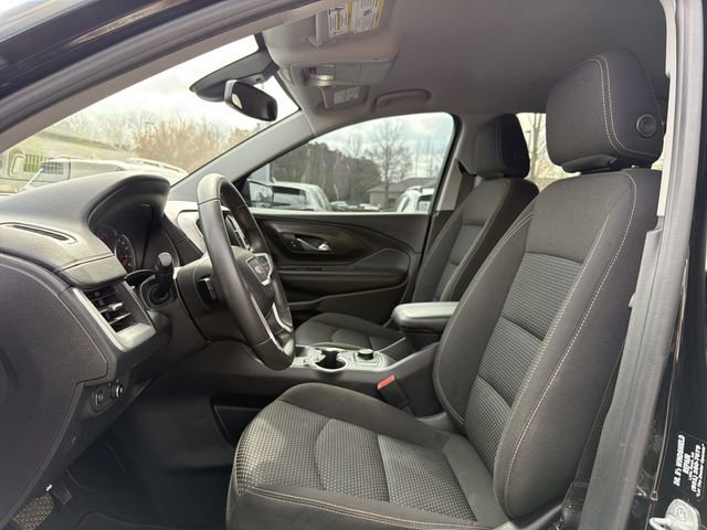 Used 2022 GMC Terrain SLE w/ Elevation Edition image 5