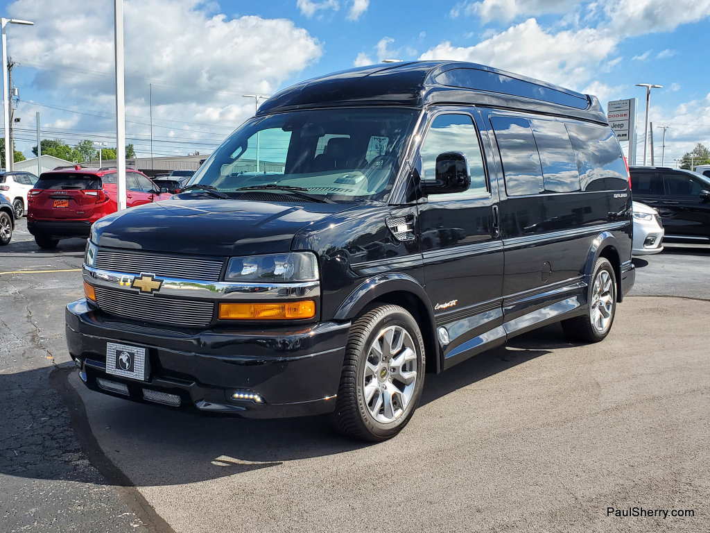 Used 2025 Chevrolet Express 2500 w/ Driver Convenience Package RWD image 25