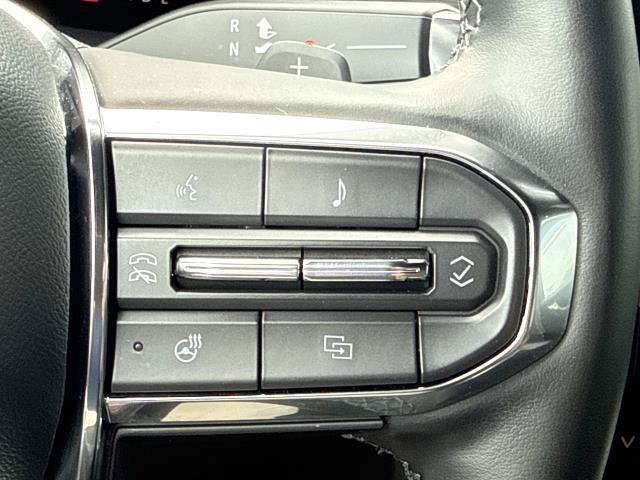 Used 2025 GMC Acadia Elevation FWD image 14