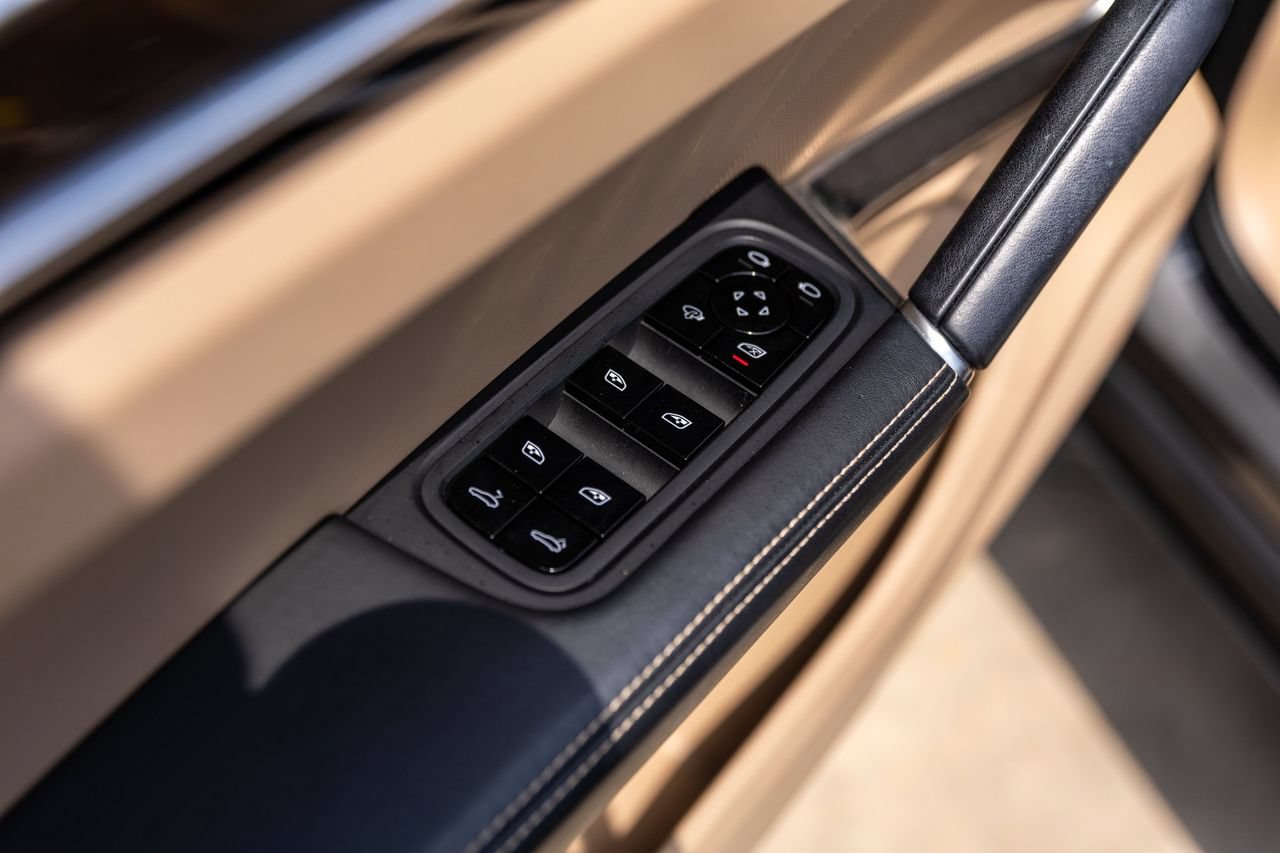 Used 2020 Porsche Cayenne Turbo AWD/4WD image 37