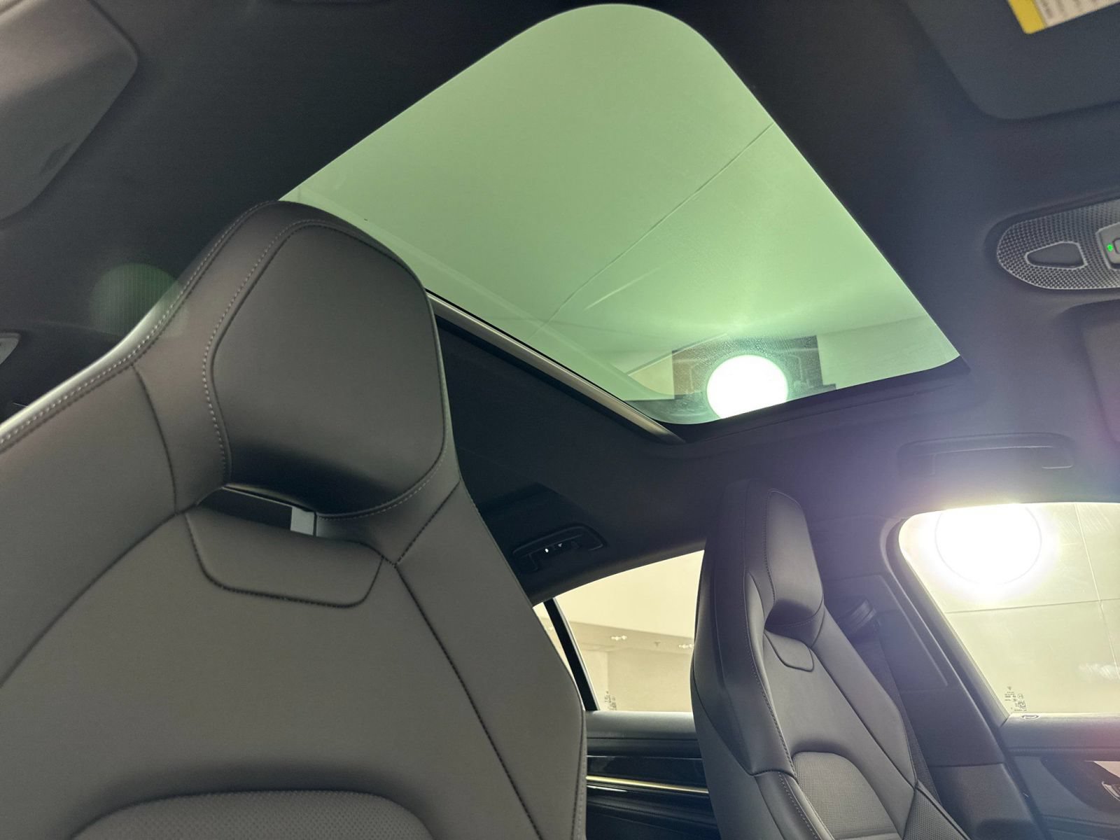 Certified 2025 Porsche Panamera RWD image 16