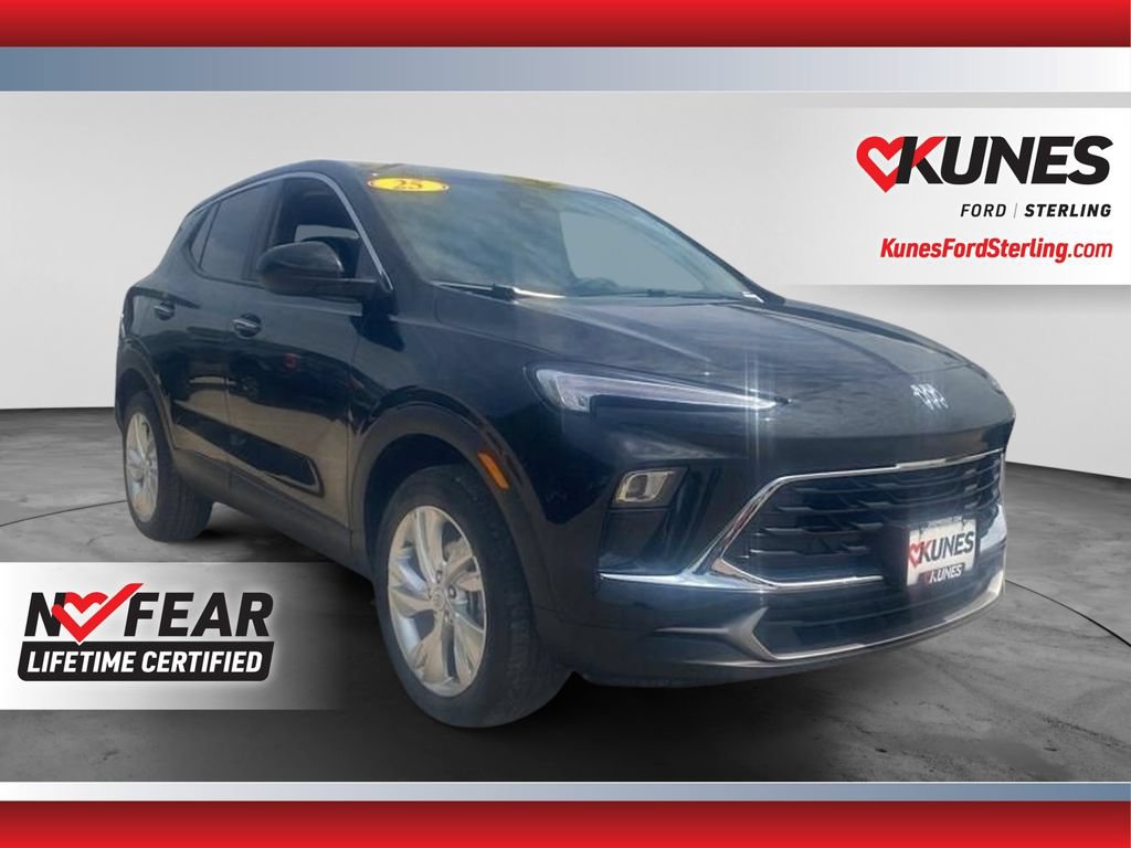 Used 2025 Buick Encore GX Preferred AWD/4WD image 1