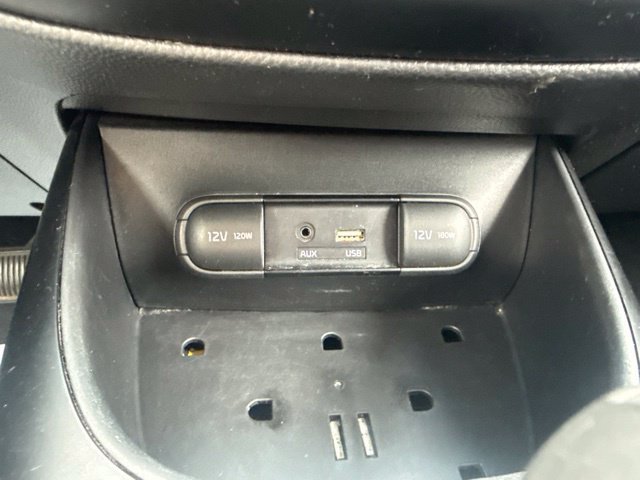 Used 2017 Kia Soul + FWD image 30
