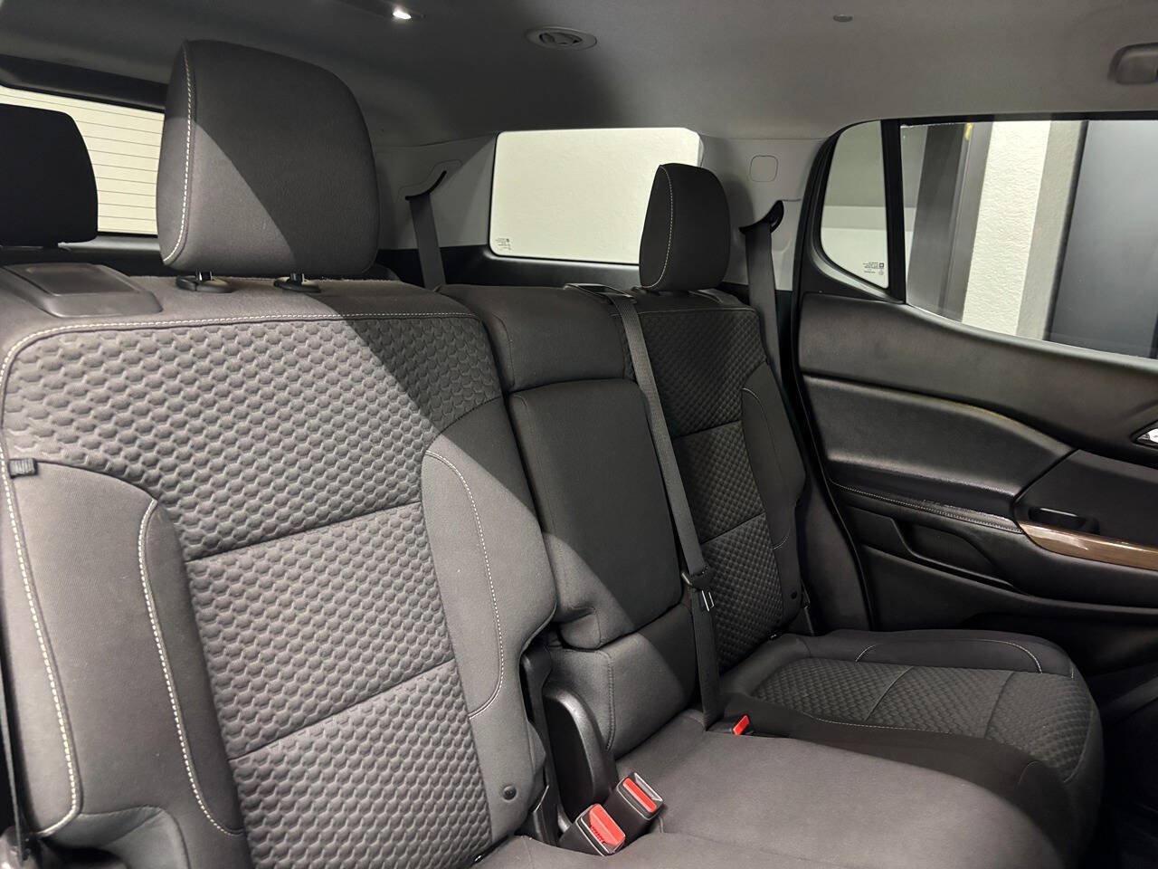 Used 2019 GMC Acadia SLE w/ LPO, Floor Liner Package FWD image 24