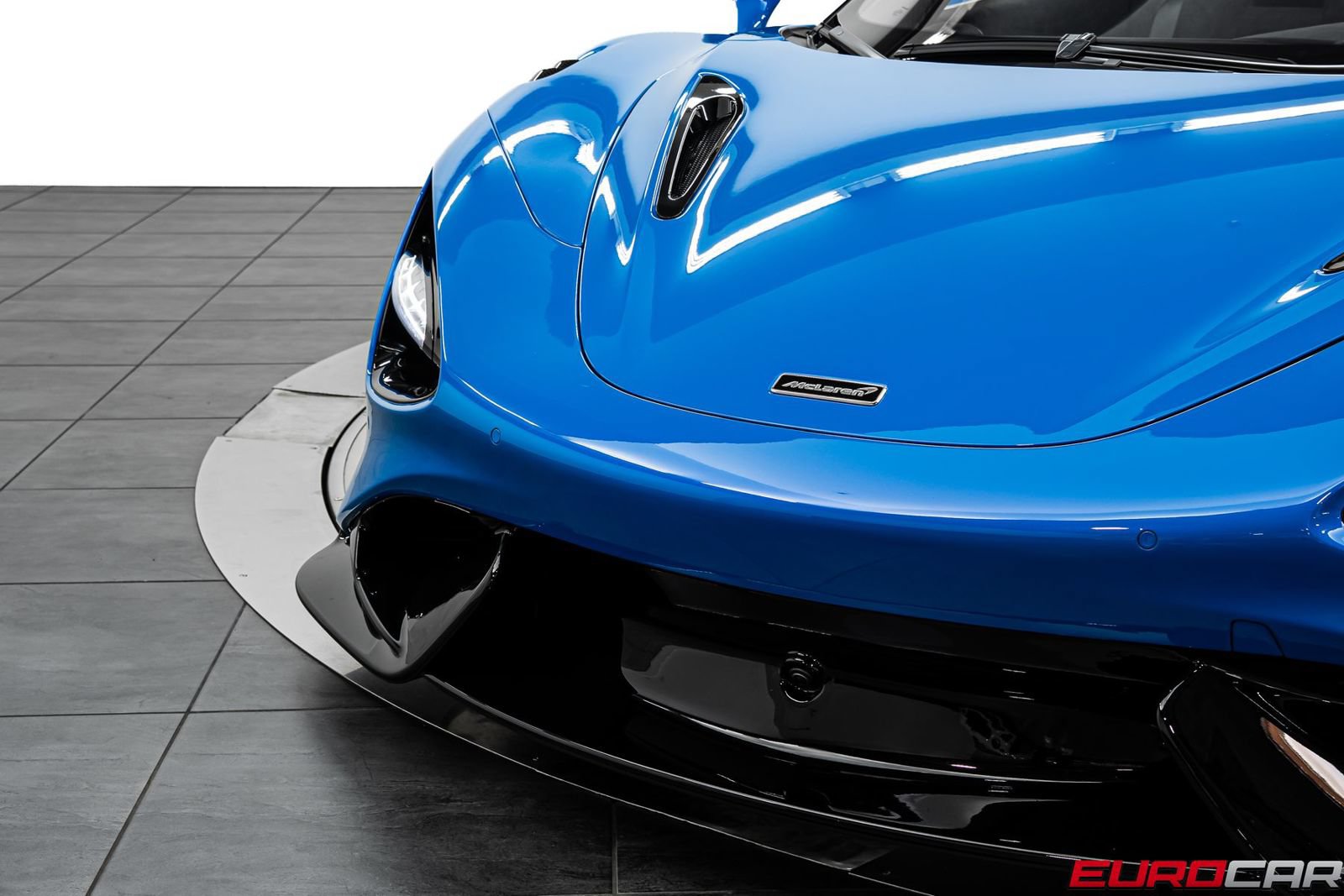Used 2022 McLaren 765LT RWD image 12