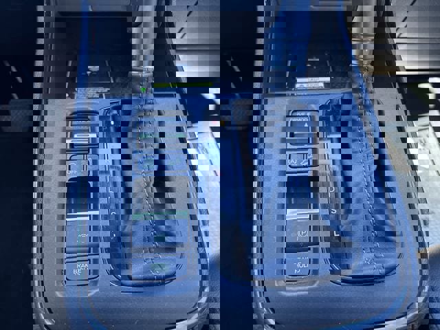 Used 2025 Honda CR-V EX-L image 40