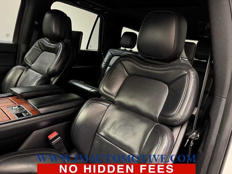 Used 2021 Lincoln Navigator Reserve AWD/4WD image 14