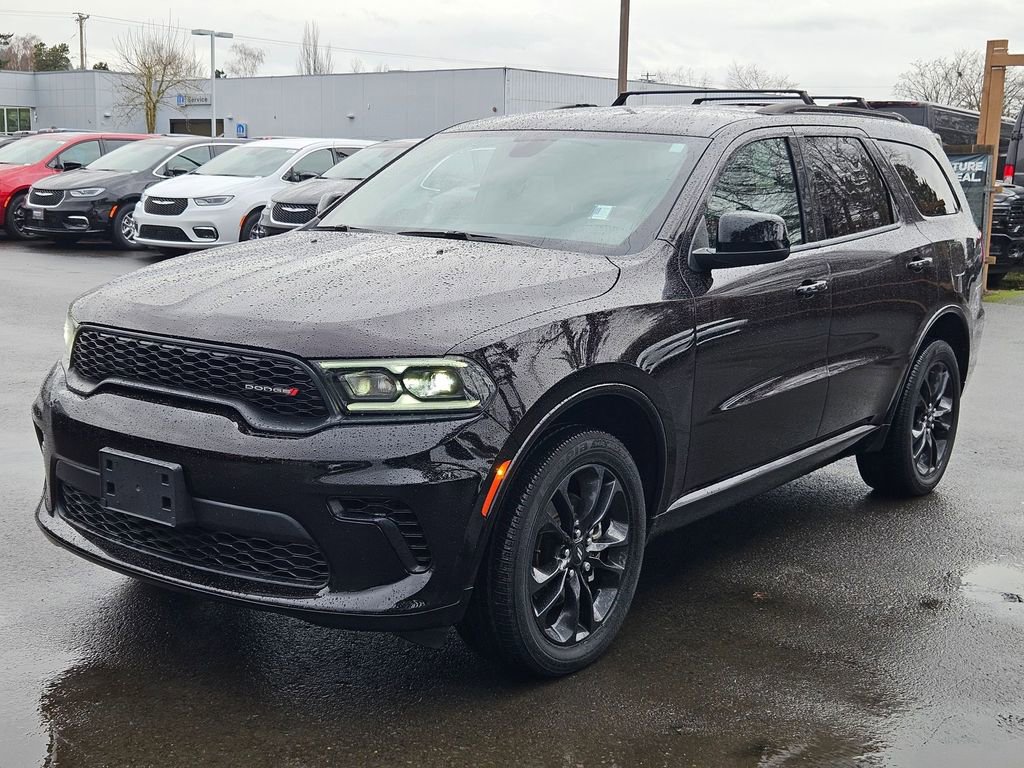 Used 2023 Dodge Durango GT w/ Blacktop Package AWD/4WD image 2