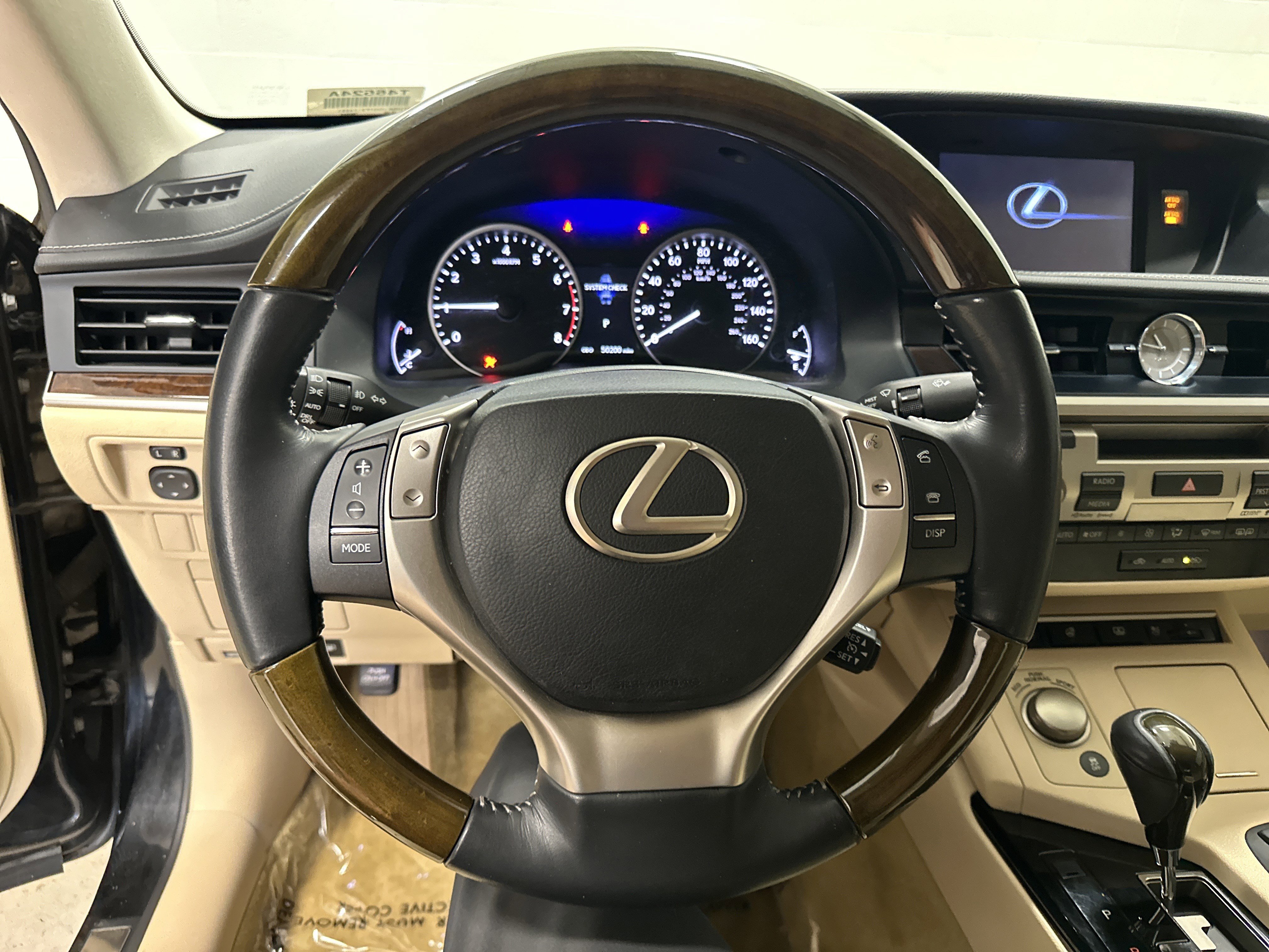 Used 2015 Lexus ES 350 w/ Luxury Package image 18