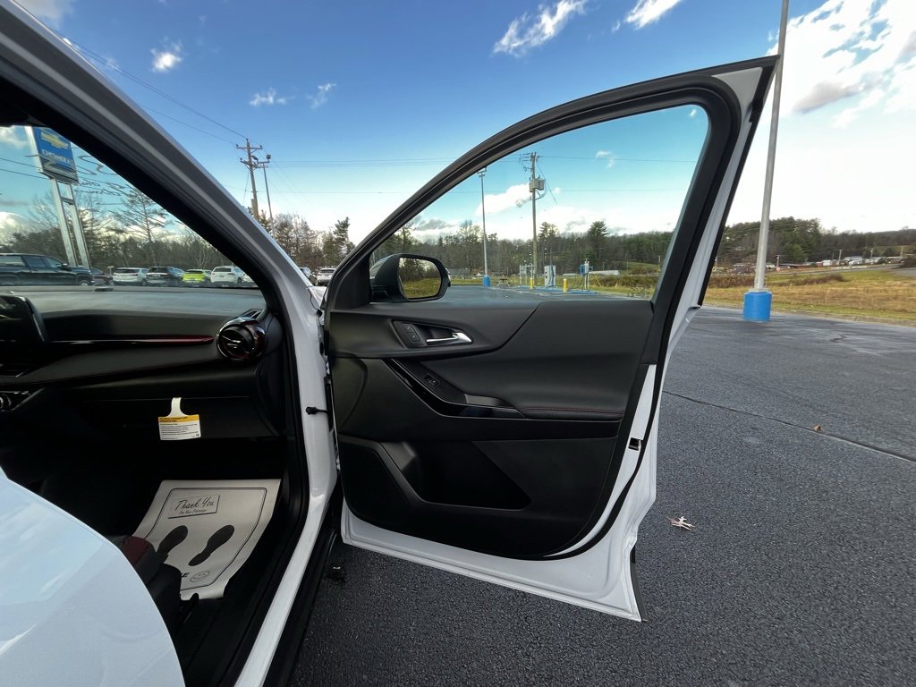 New 2026 Chevrolet Equinox RS image 21