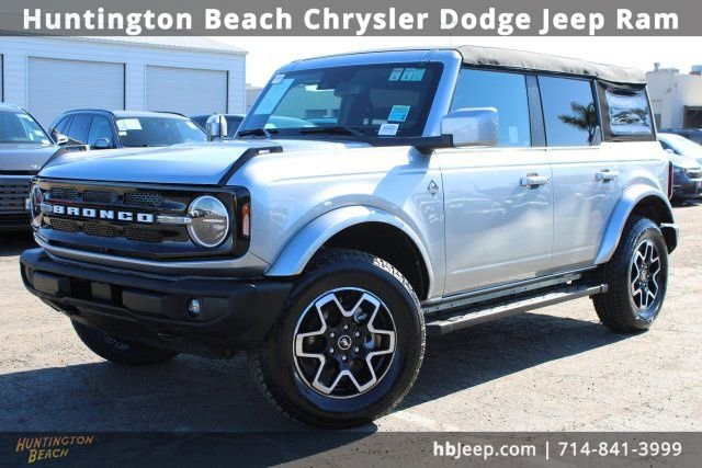 Used 2023 Ford Bronco Outer Banks image 8