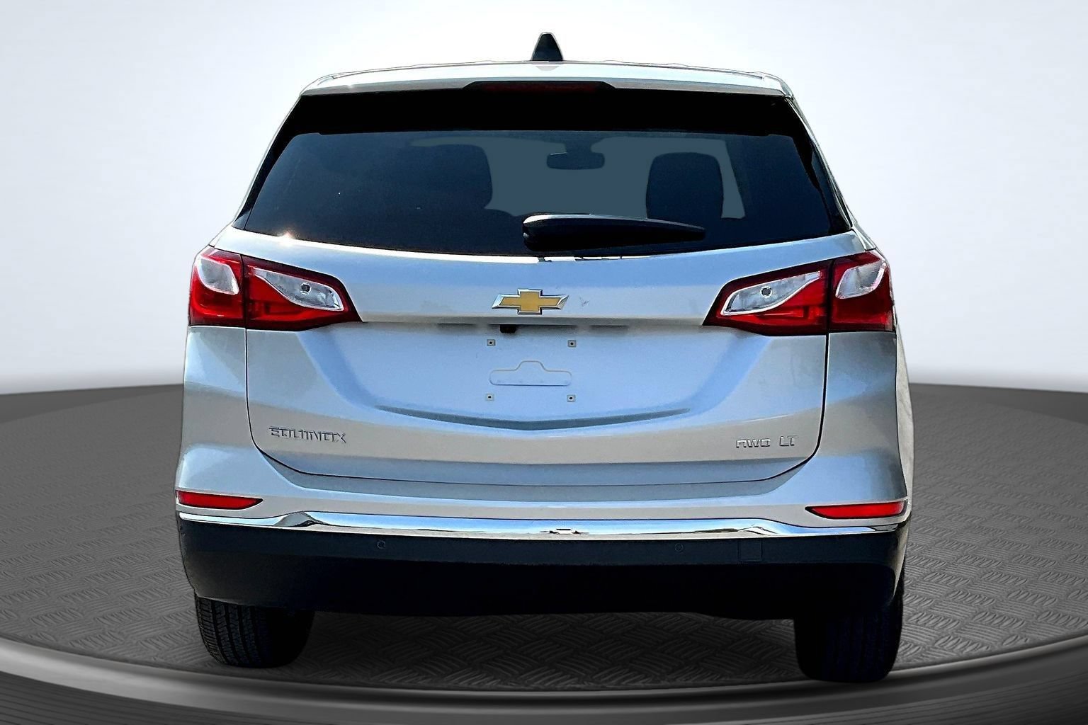 Used 2020 Chevrolet Equinox LT w/ Driver Convenience Package AWD/4WD image 4
