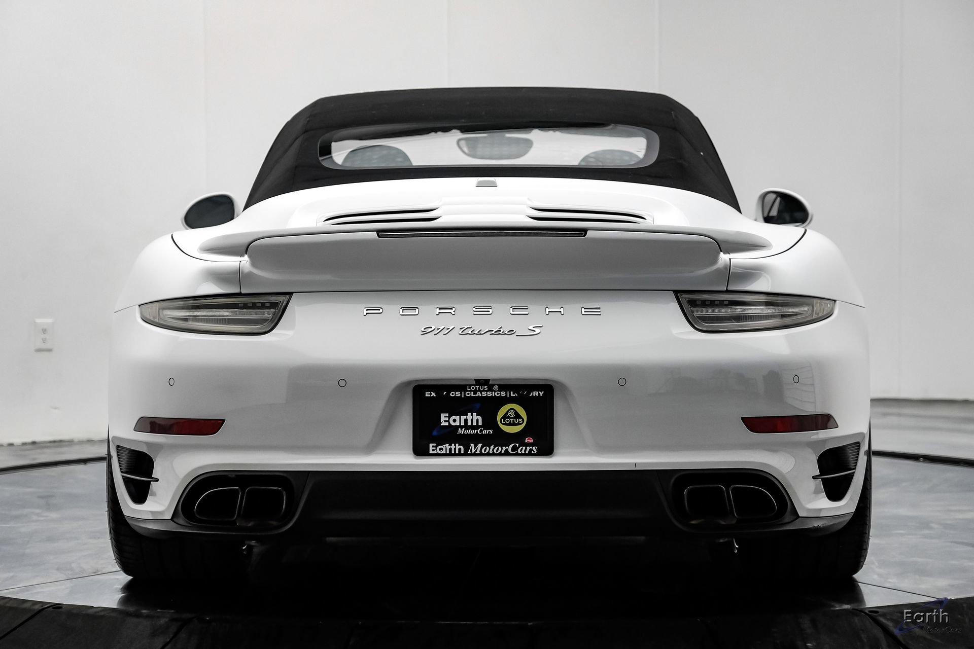 Used 2016 Porsche 911 Turbo S AWD/4WD image 14