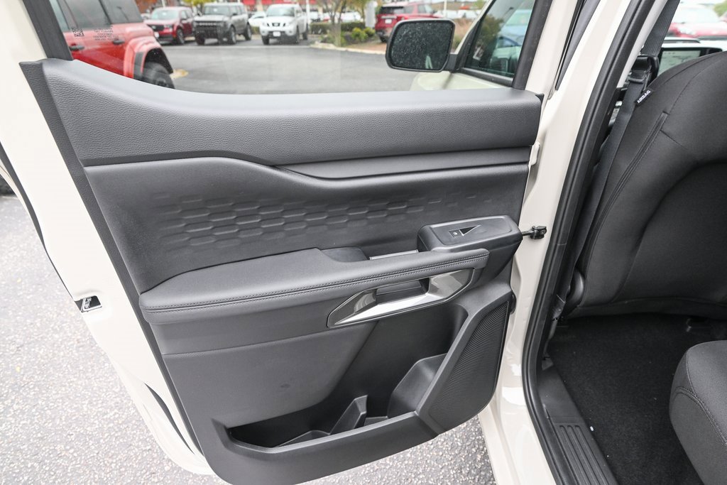 New 2025 Ford Ranger XLT w/ Black Appearance Package image 19