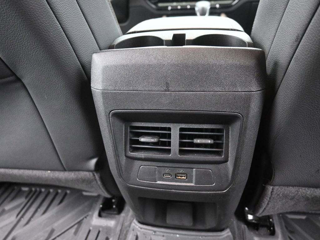 Used 2024 GMC Canyon Denali image 29