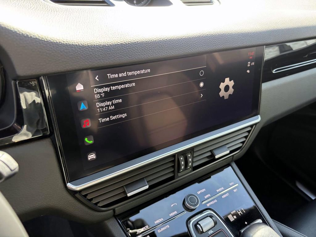 Certified 2022 Porsche Cayenne image 31